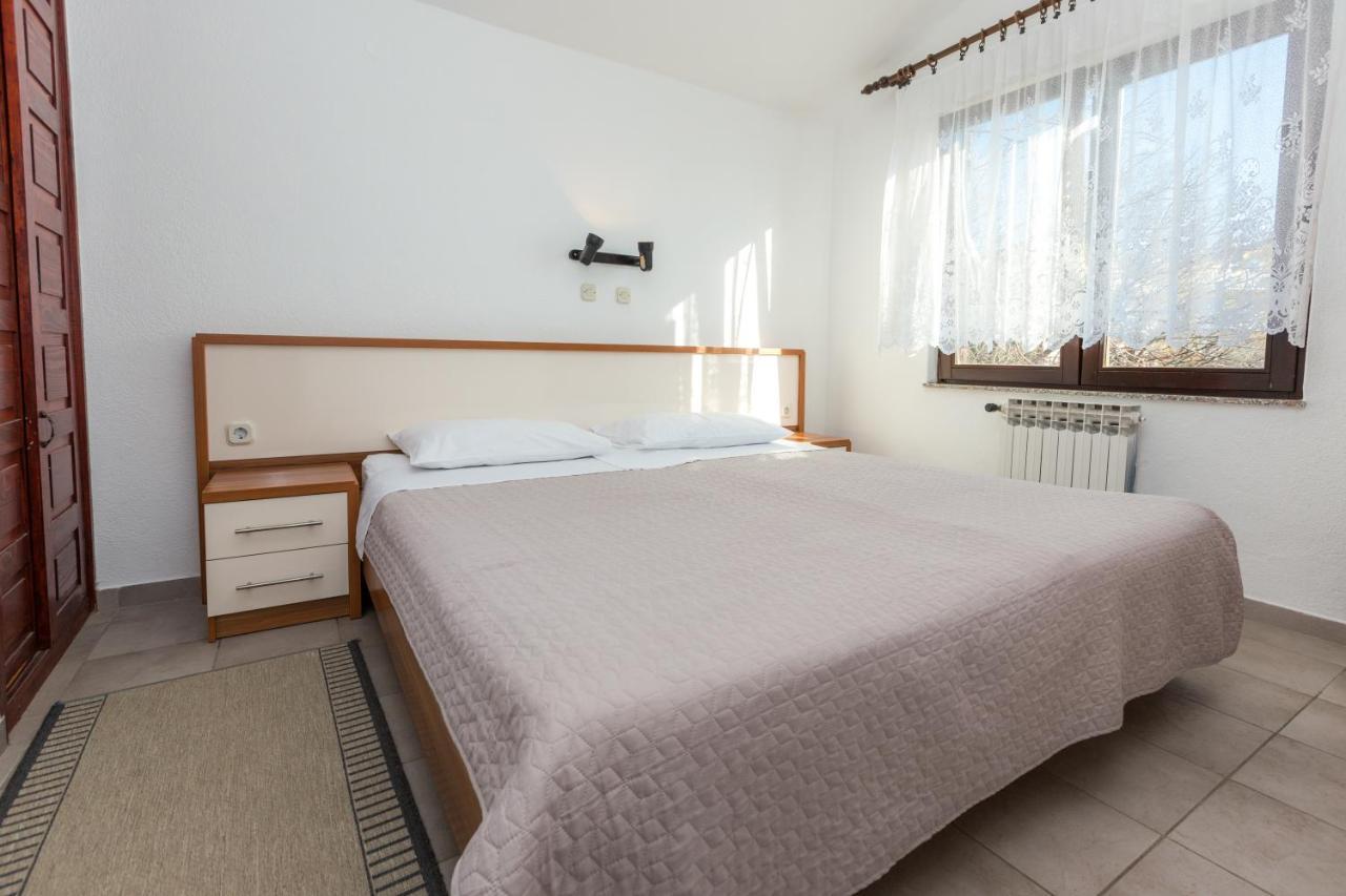 Pansion Croatia Bed and Breakfast Starigrad Paklenica Εξωτερικό φωτογραφία