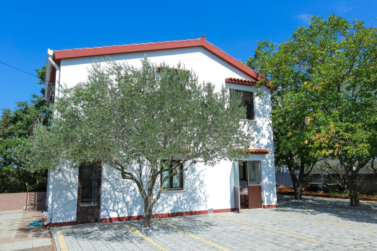 Pansion Croatia Bed and Breakfast Starigrad Paklenica Εξωτερικό φωτογραφία